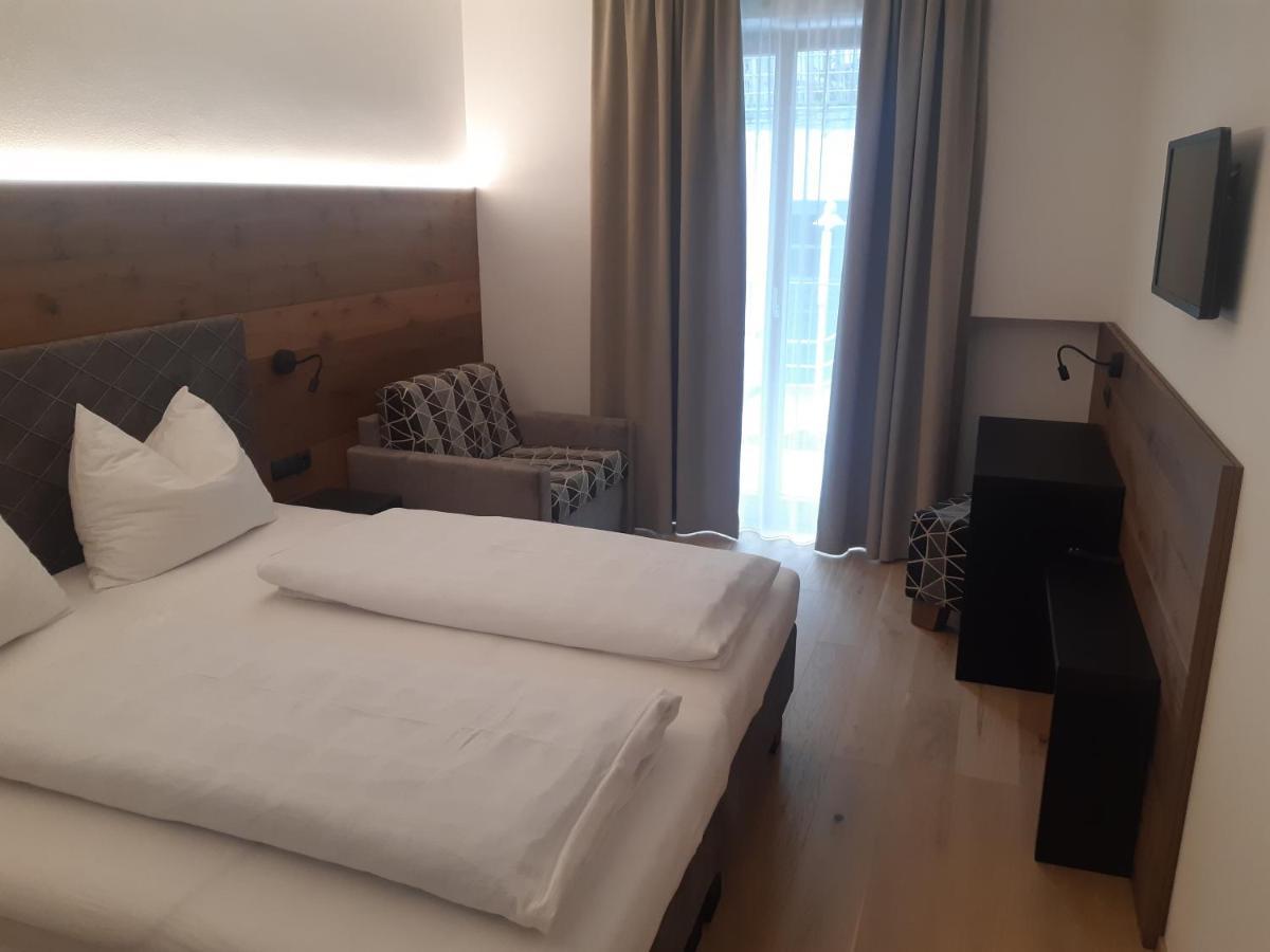 Hotel Krone بَرونيكو المظهر الخارجي الصورة