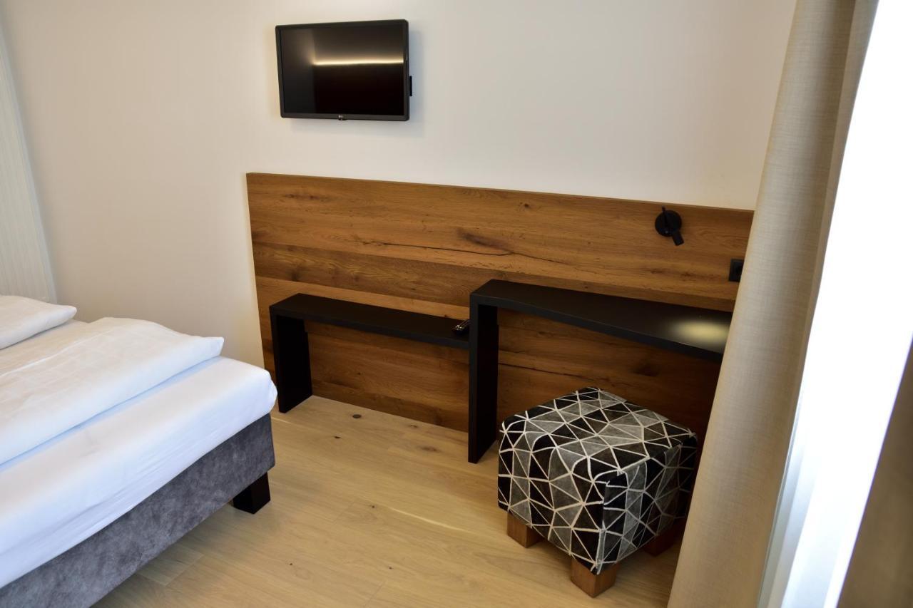 Hotel Krone بَرونيكو المظهر الخارجي الصورة