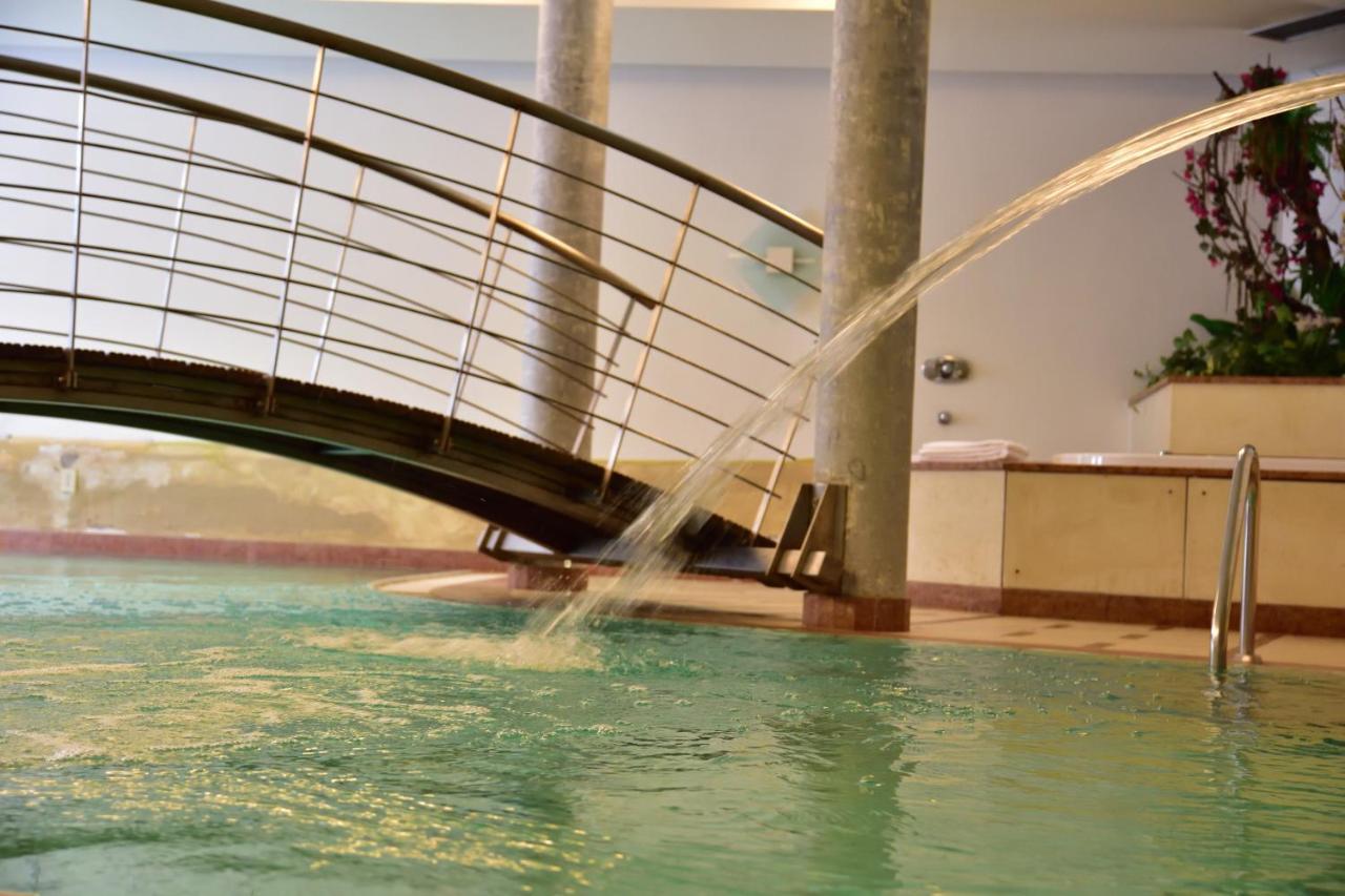 Hotel Krone بَرونيكو المظهر الخارجي الصورة