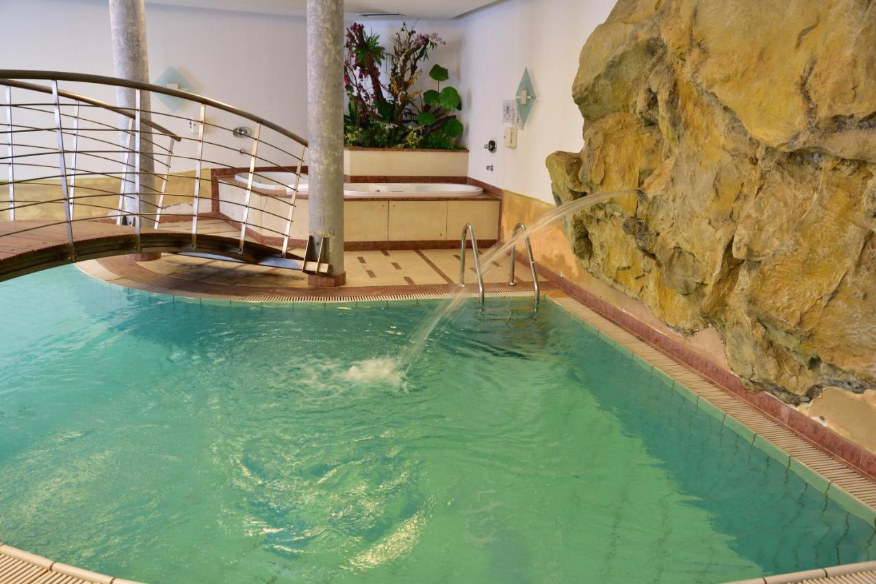 Hotel Krone بَرونيكو المظهر الخارجي الصورة