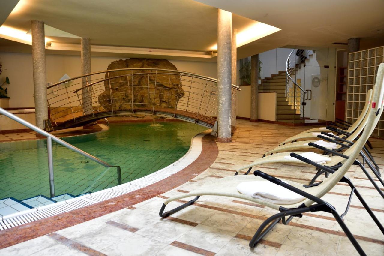 Hotel Krone بَرونيكو المظهر الخارجي الصورة