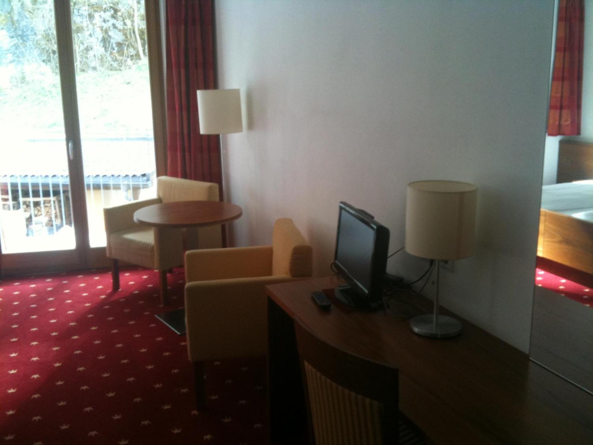 Hotel Krone بَرونيكو المظهر الخارجي الصورة
